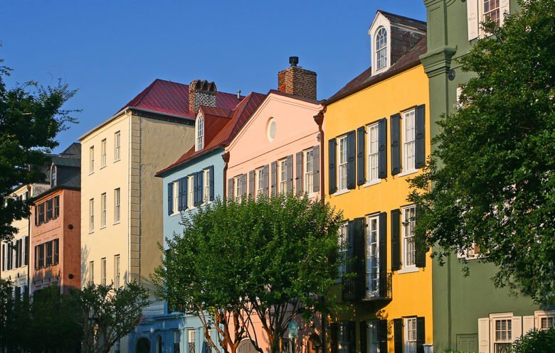 Rainbow Row Charleston city guide