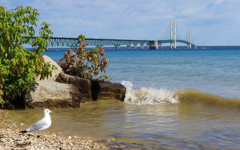 bike-ride-to-the-Mackinac-Bridge-Michigan